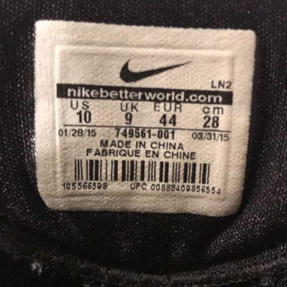 Nike 2015 HyperDunks - Picture 3 of 6